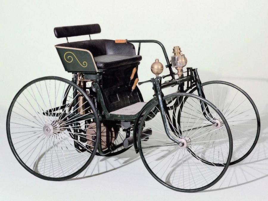  Daimler Wire-Wheel Car 1889 года  (фото 3 из 4)
